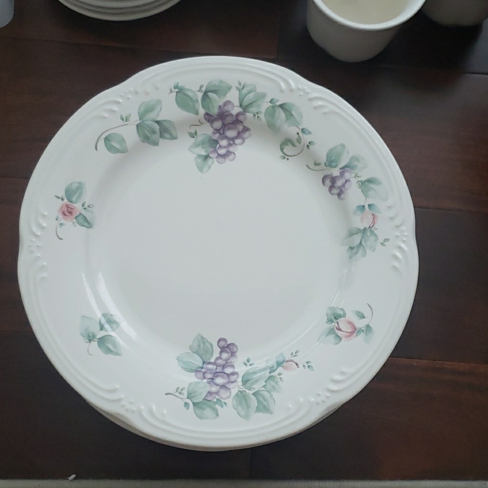 Pfaltzgraff Dinner plates